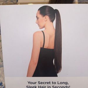 Pretty party straight ponytail on band “The Lucy” brand new never worn